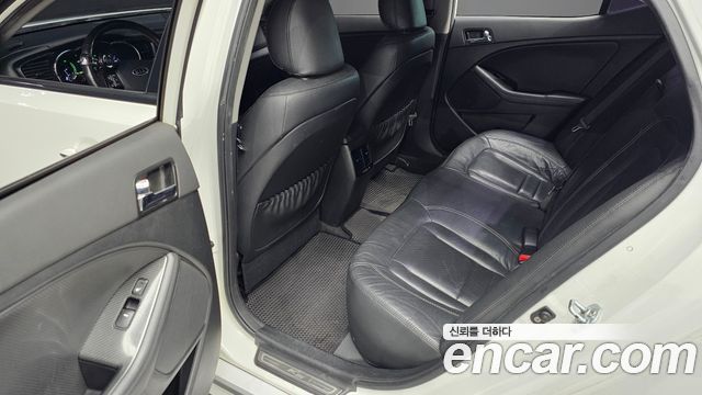 Kia K5 2013 — photo 18