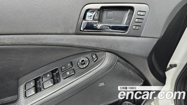 Kia K5 2013 — photo 27