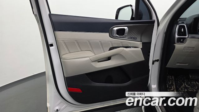 Kia Sorento 2023 — photo 14