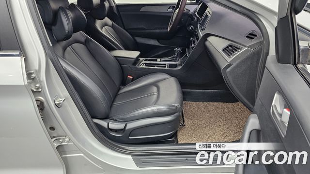 Hyundai Sonata 2016 — photo 12