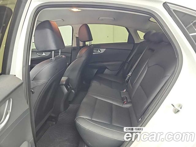 Kia K3 2019 — photo 12