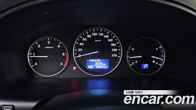 Hyundai Starex 2021 — photo 11