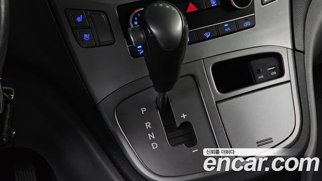 Hyundai Starex 2021 — photo 12