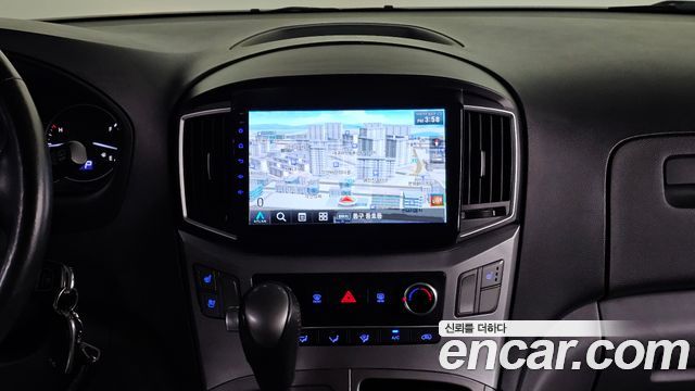 Hyundai Starex 2021 — photo 20