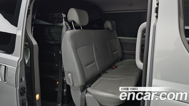Hyundai Starex 2021 — photo 16