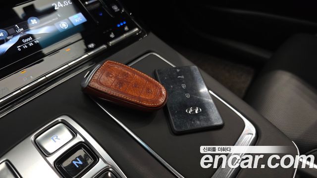 Hyundai Grandeur 2023 — photo 28