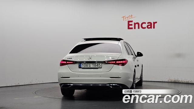 Mercedes-Benz C-Class 2022 — photo 4
