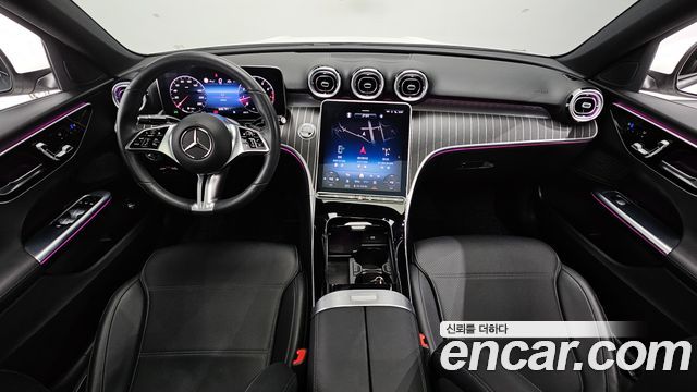 Mercedes-Benz C-Class 2022 — photo 10