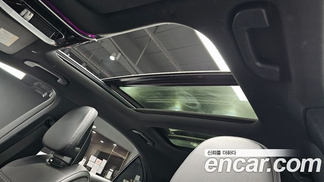 Mercedes-Benz C-Class 2022 — photo 24