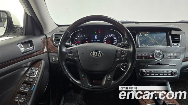 Kia K7 2015 — photo 13