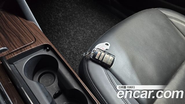 Kia K7 2015 — photo 17