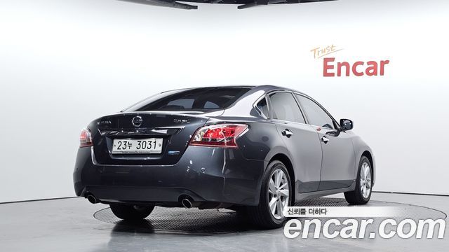 Nissan Altima 2013 — photo 2