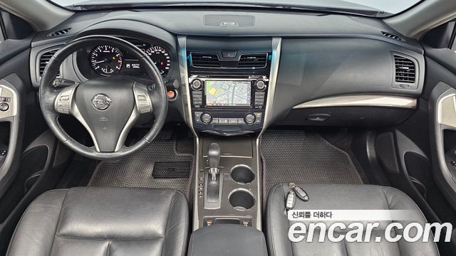 Nissan Altima 2013 — photo 10