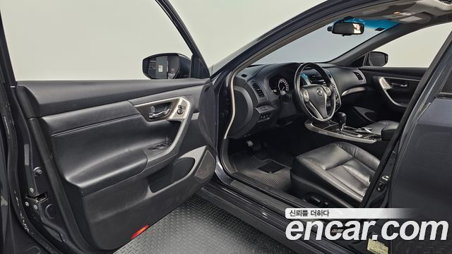 Nissan Altima 2013 — photo 13