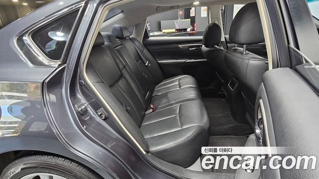 Nissan Altima 2013 — photo 17