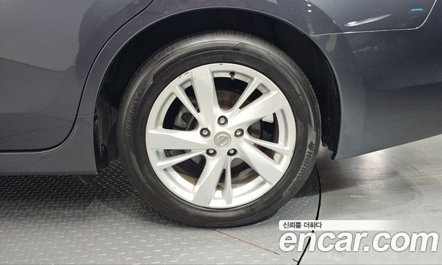 Nissan Altima 2013 — photo 7