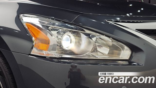 Nissan Altima 2013 — photo 8