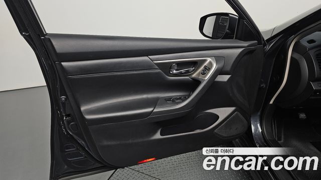 Nissan Altima 2013 — photo 14