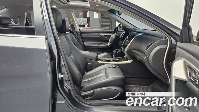 Nissan Altima 2013 — photo 16