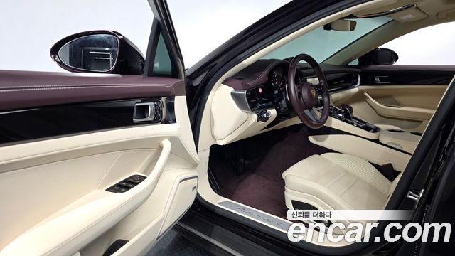 Porsche Panamera 2021 — photo 10