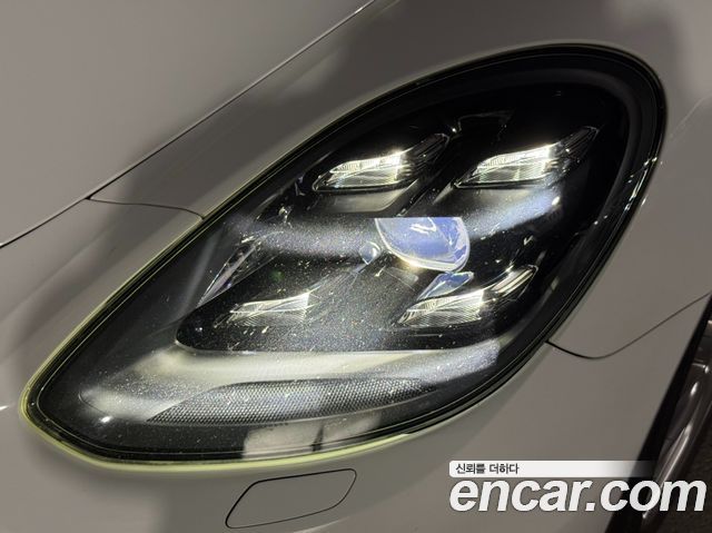 Porsche Panamera 2020 — photo 19