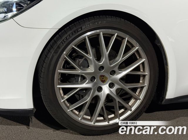 Porsche Panamera 2020 — photo 20