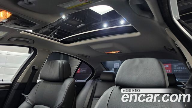 BMW 5-Series 2016 — photo 19