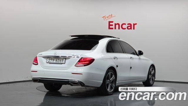 Mercedes-Benz E-Class 2019 — photo 2