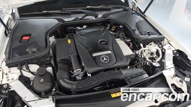 Mercedes-Benz E-Class 2019 — photo 6