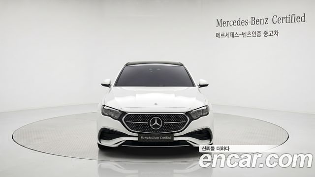Mercedes-Benz E-Class 2026 — photo 3