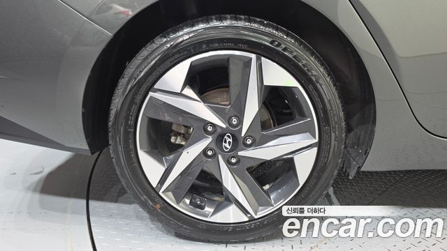 Hyundai AVANTE 2023 — photo 5