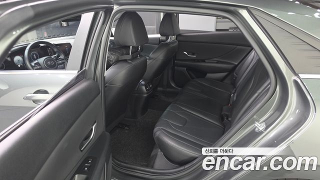 Hyundai AVANTE 2023 — photo 11