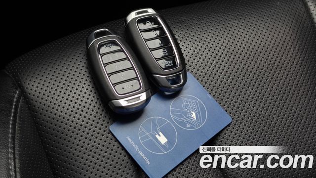 Hyundai AVANTE 2023 — photo 19