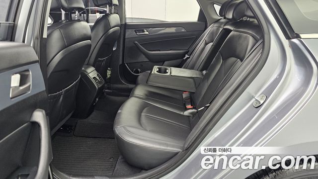 Hyundai Sonata 2016 — photo 18