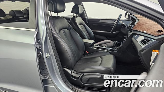 Hyundai Sonata 2016 — photo 16