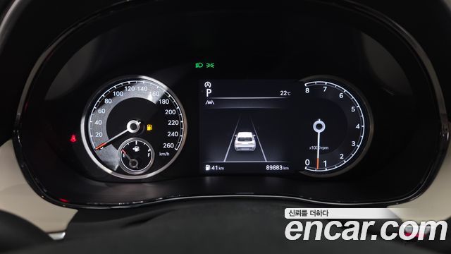 Genesis GV70 2023 — photo 11