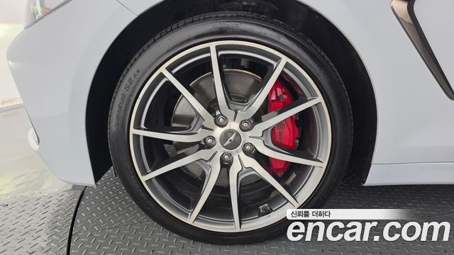 Genesis G70 2019 — photo 5