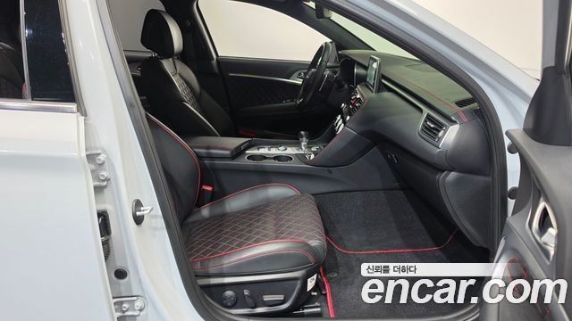 Genesis G70 2019 — photo 11