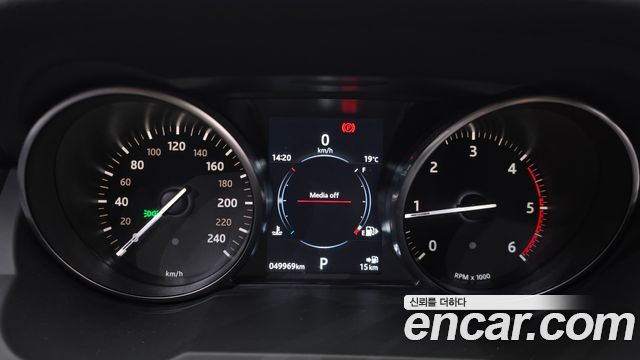Land Rover Range Rover Evoque 2019 — photo 11