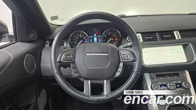 Land Rover Range Rover Evoque 2019 — photo 18