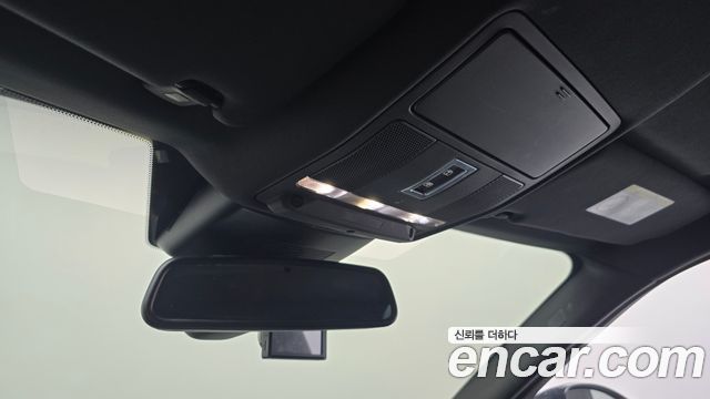 Land Rover Range Rover Evoque 2019 — photo 21