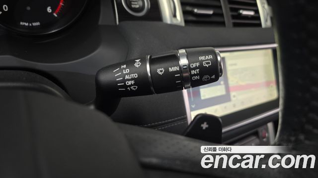 Land Rover Range Rover Evoque 2019 — photo 23