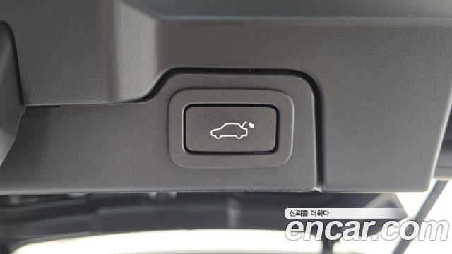 Land Rover Range Rover Evoque 2019 — photo 26