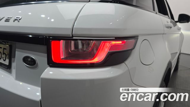 Land Rover Range Rover Evoque 2019 — photo 9