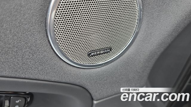 Land Rover Range Rover Evoque 2019 — photo 30