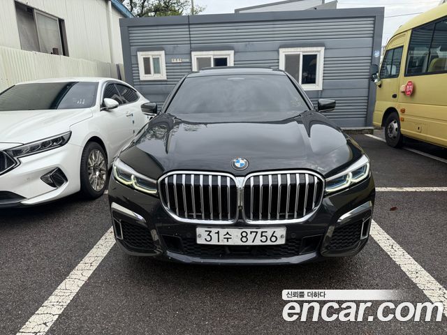 BMW 7-Series 2020 — photo 1