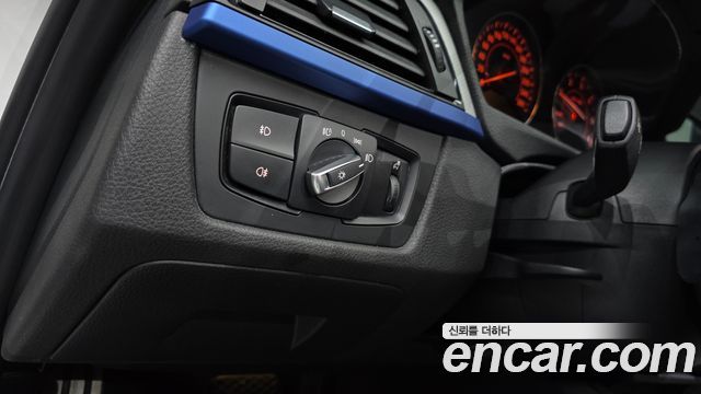 BMW 3-Series 2015 — photo 16