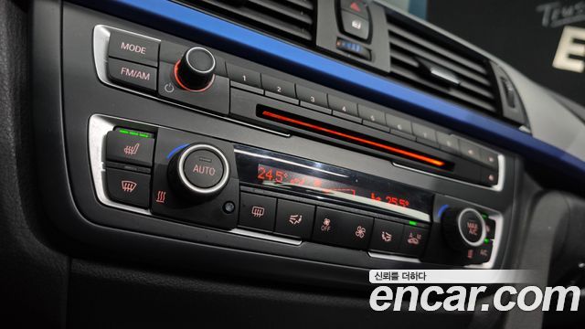 BMW 3-Series 2015 — photo 18
