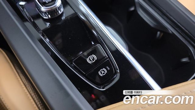 Volvo XC60 2025 — photo 16