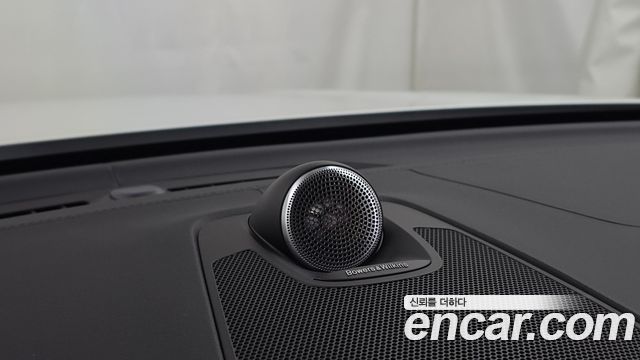 Volvo XC60 2025 — photo 34